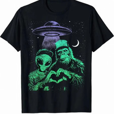 Funny Sasquatch Alien Love Sign Graphic Tee Mens Cotton Black