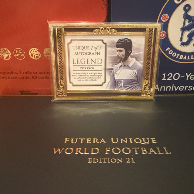 2025 Futera Unique World Football Petr Cech 1/1 Gold Frame On Card Auto 1 Of 1