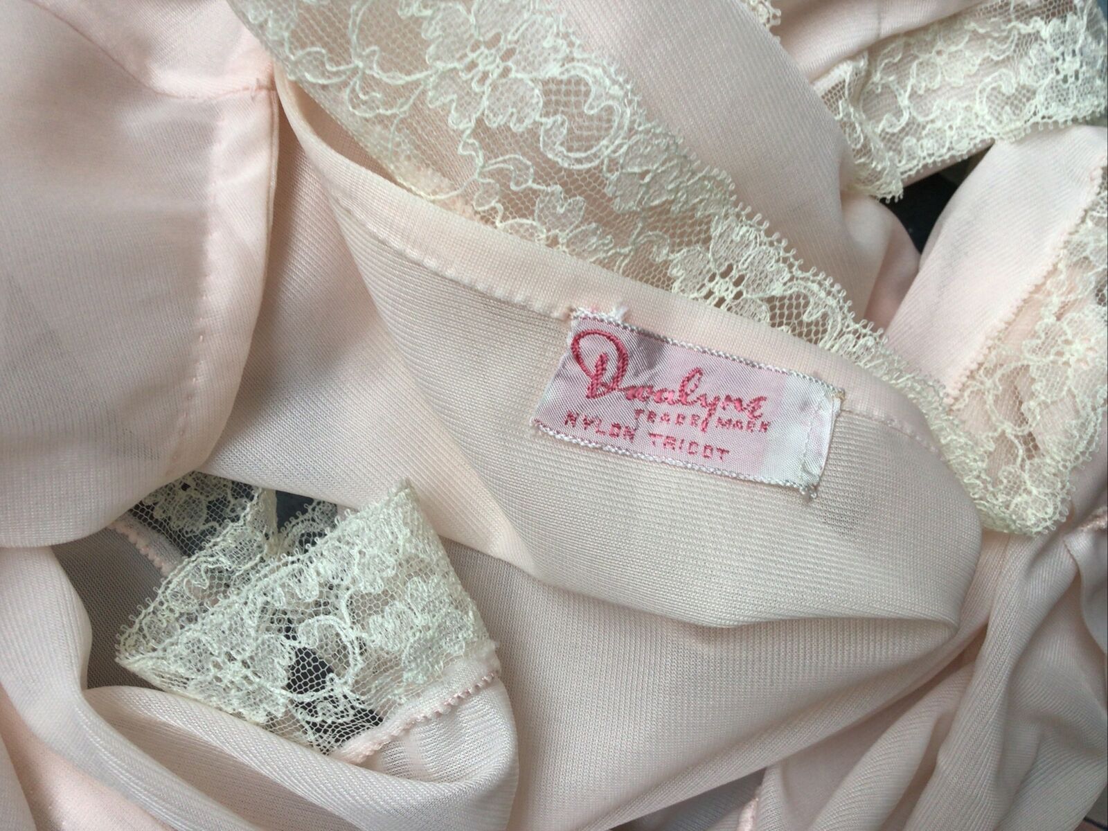 Vintage 1950’s sheer pink nylon tricot & lace tap panties pettipants - Med Large Świetna jakość, wysoka jakość