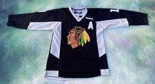 Vintage Reebok NHL Chicago Blackhawks Patrick Sharp #10 Jersey Size 48.