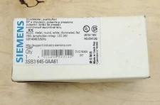 Siemens 3SB3 645-0AA61 Pushbutton LED Illuminated White Flat Round 1NO 24V - NEW