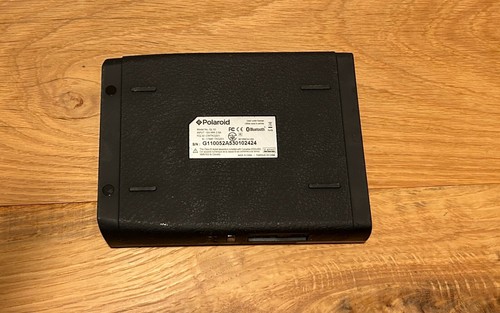 Polaroid GL10 Instant Mobile Printer Battery & charger w/Unopened ZINK M340 VG - Picture 3 of 12