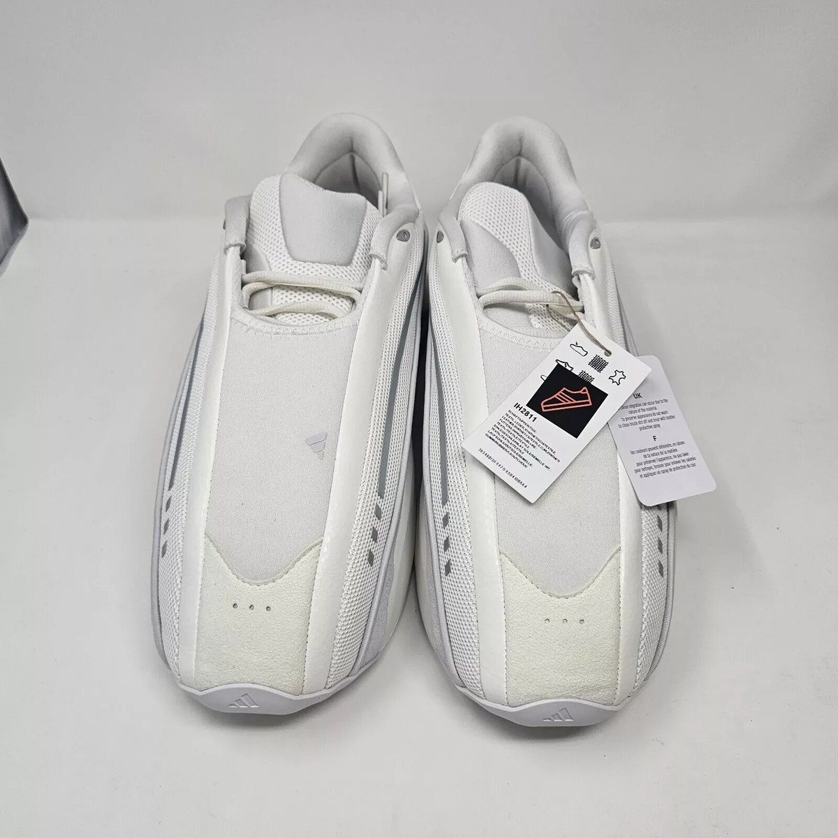 Men's Adidas Mad IIInfinity 003 Basketball Shoes / White