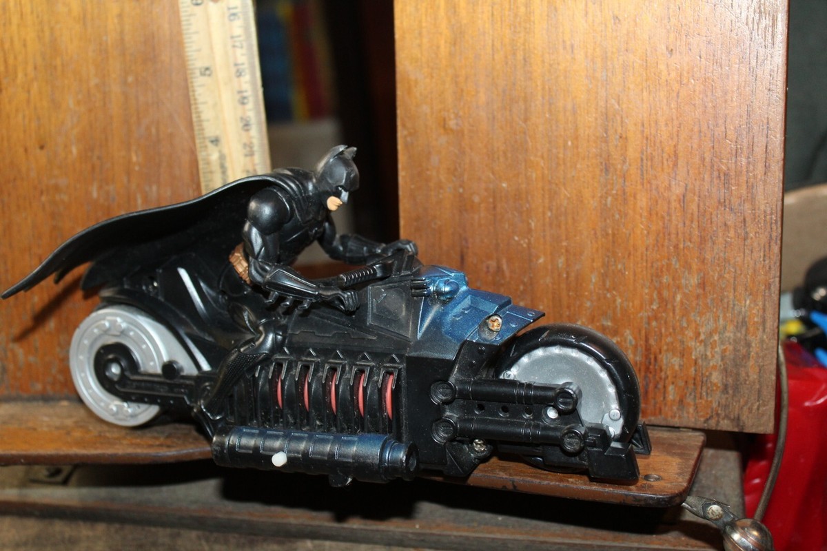 2005 Batman Batcycle Bat Motorcycle Friction Drive | eBay