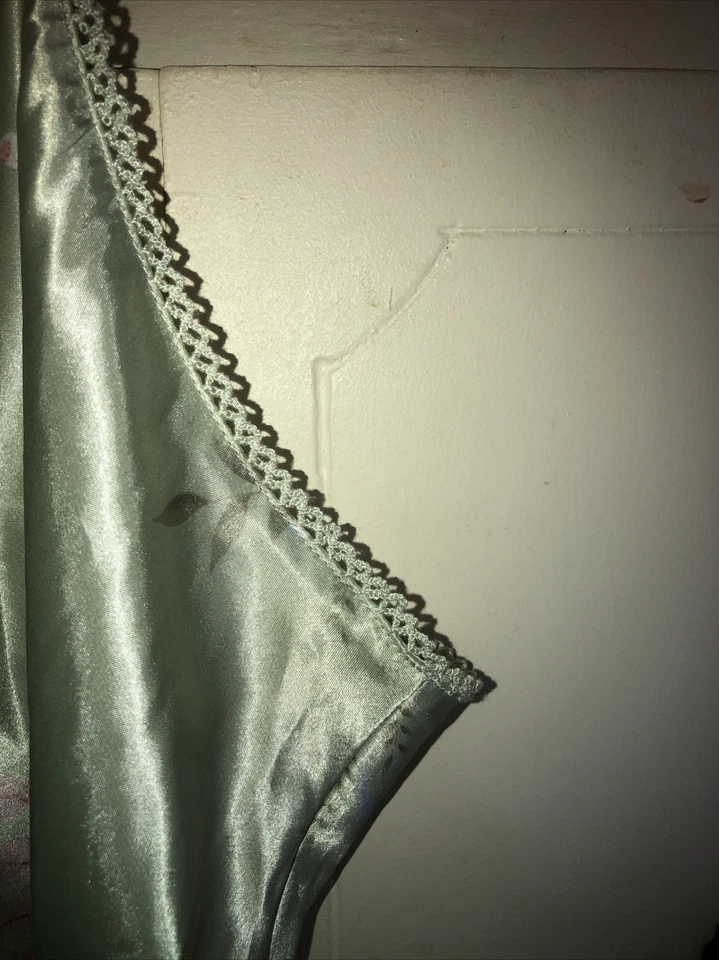 Camisón floral verde Morgan Taylor Intimates talla L usado en excelente estado Foto 3 de 4