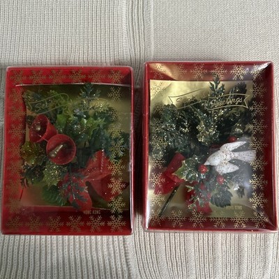 Vintage Corsage Christmas Holiday Pin Holly Plastic Floral Gold Kitschy In Box