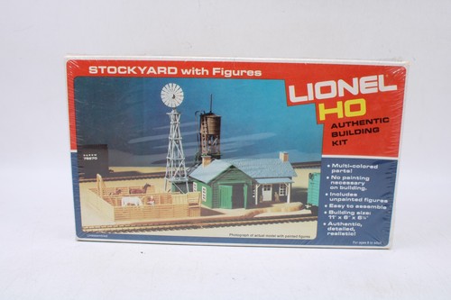 Kit de construcción Lionel 5-4555 escala HO Stockyard con figuras | Condition: New