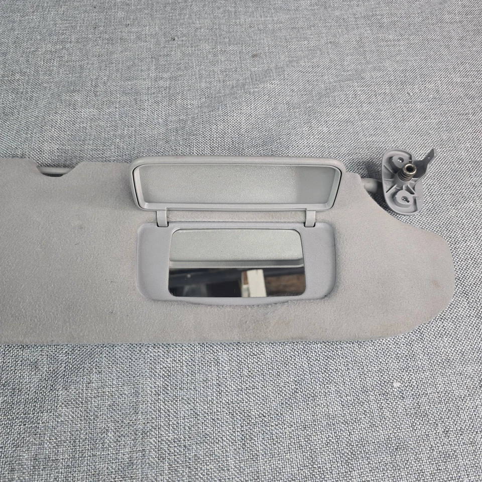 Viseira solar 2010-2012 Mitsubishi Galant passageiro direito cinza fabricante de equipamento original - Imagem 4 de 4