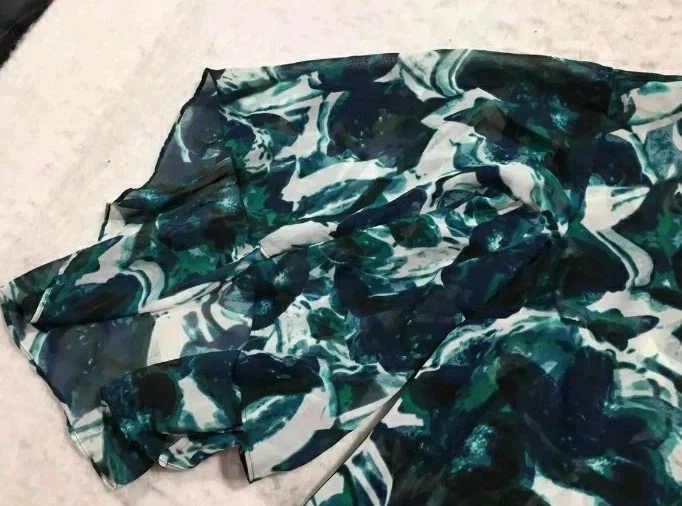 Jennifer Lopez Blouse Women's Medium Green White Angel Sleeve V-Neck Flowy - Image 3 of 4