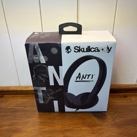 Skull Candy Anti Noise Wired Headphones Brand New In Box