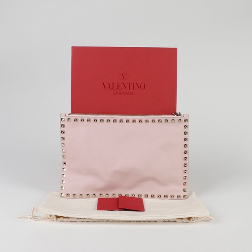 Valentino Rockstud Clutch 88898530