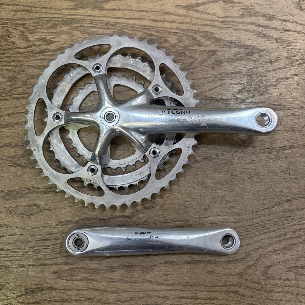 Jeu triple plateau Shimano SG 52 42 30T 130 74mm BCD vélo route Japon