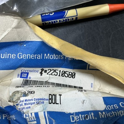 Gm Part# 22510580 Engine Cylinder Head Bolt
