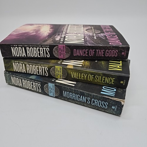 Komplette The Circle-Trilogie von Nora Roberts – gebrauchtes Taschenbuchset - Bild 4 von 14