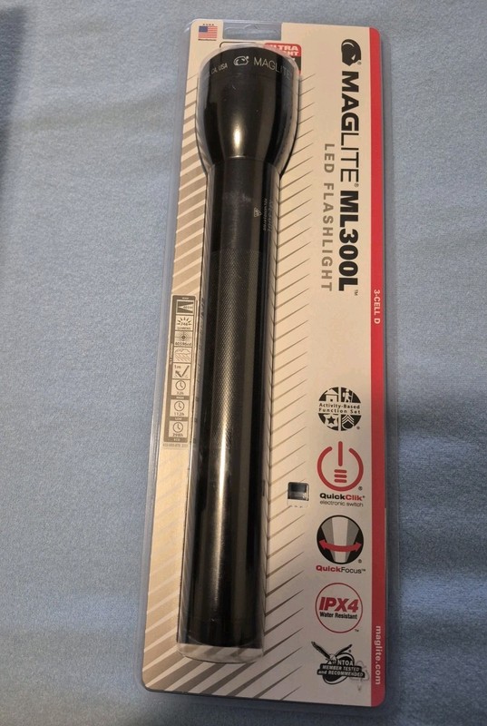 Maglite ML 300L Led Flashlight 3-Cell D Black 746 Lumens 