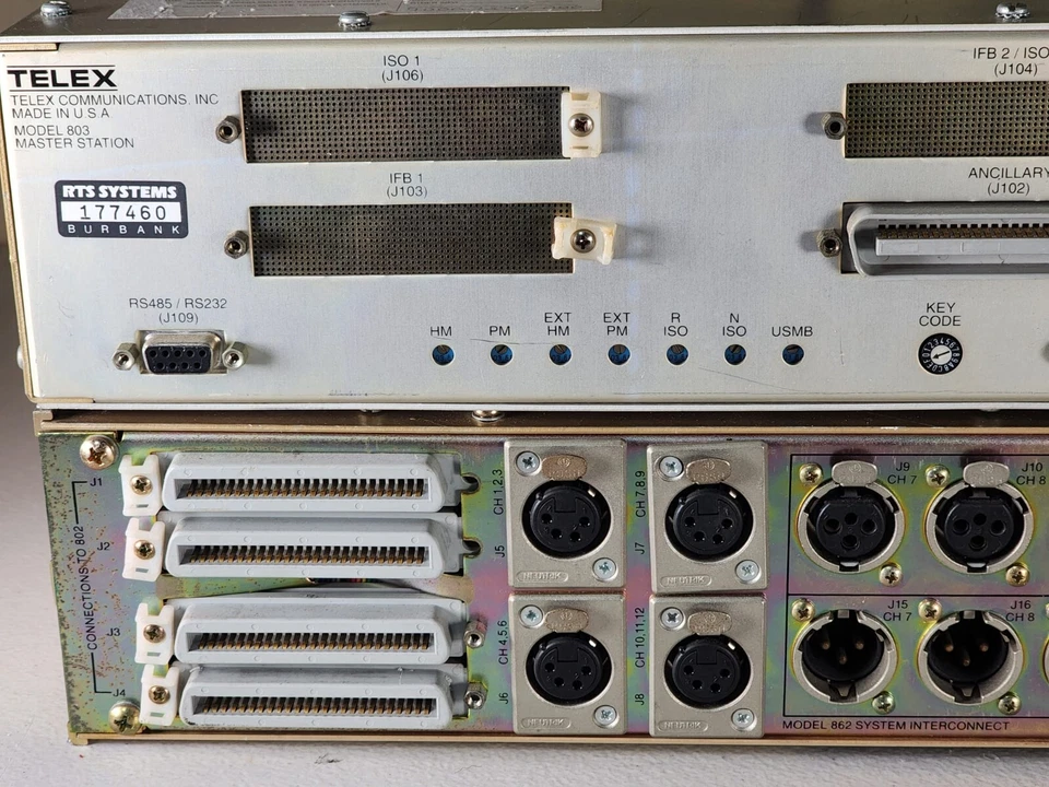 Estación maestra RTS 803 + interconexión de sistema de intercomunicación RTS 862 Foto 2 de 4