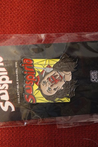 SUSPIRIA - Enamel Pin Cavity Colors Collectible Button Badge NEW Dario Argento - Picture 5 of 6