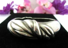 TWISTED Clamper BRACELET Vintage Silvertone Spring Hinge Bangle Snap Hinged