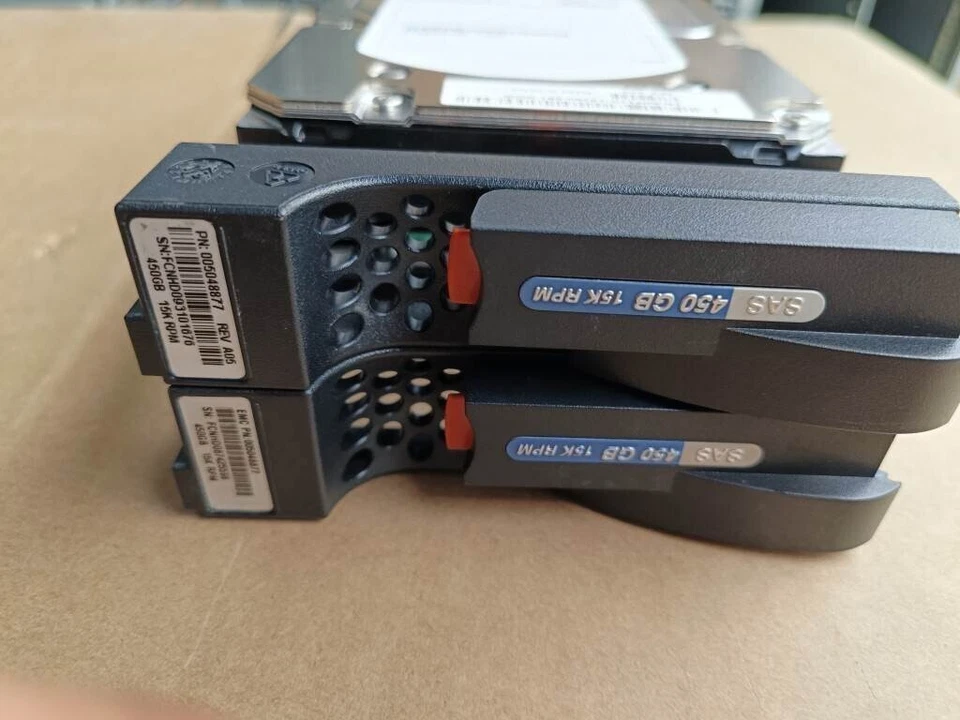 EMC 450GB 005048877 005048957 005050913 15K RPM SAS Internal Hard Disk Drive - Image 3 of 4