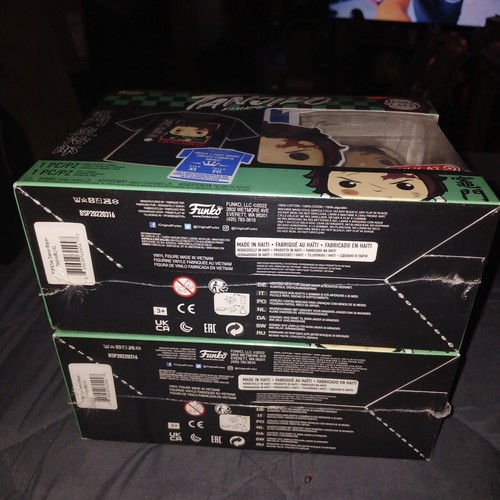 Demon Slayer Tanjiro Funko Pop Caja de Coleccionista con Camisa XL Objetivo Exclusivo Nuevo - Imagen 8 de 8