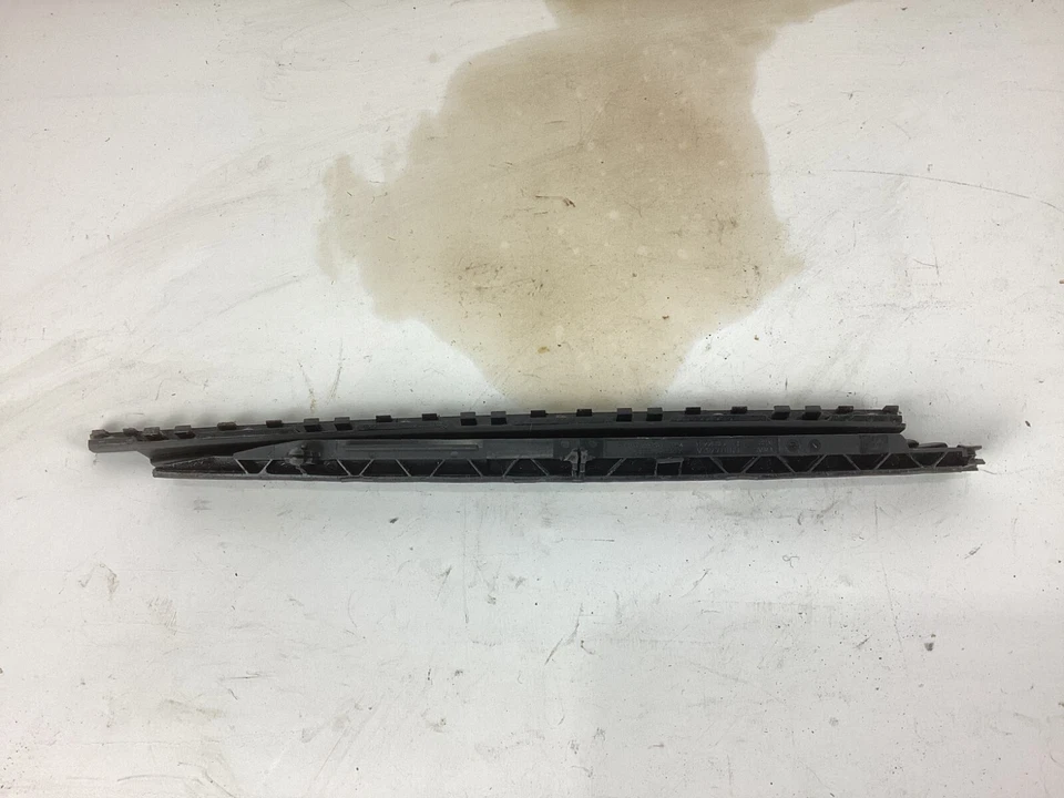 Audi A4 2009-2012 techo corredizo derecho/techo corredizo cubierta embellecedor 8D9877782A OEM Foto 3 de 4