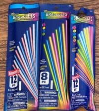 New Sealed Lot of 32  3 Packages Glow Stick 8  Bracelets