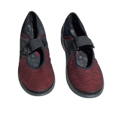 Bzees Reign Mary Jane Sneakers Women s Size 7W   Athleisure, Comfort, Slip-On
