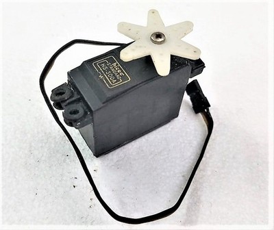 Servo Hitec HS-300A CW Standard Mit Getriebe Und Futaba Connector