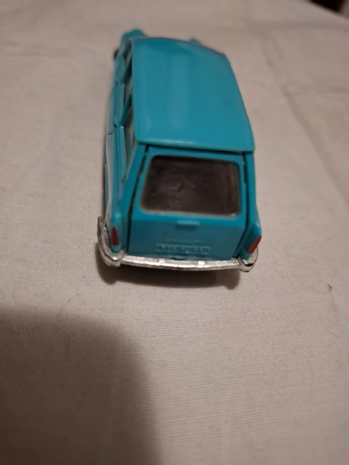 NOREV N° 4 PANHARD 17 BREAK SCALA 1/43 NEAR MINT - Immagine 4 di 4