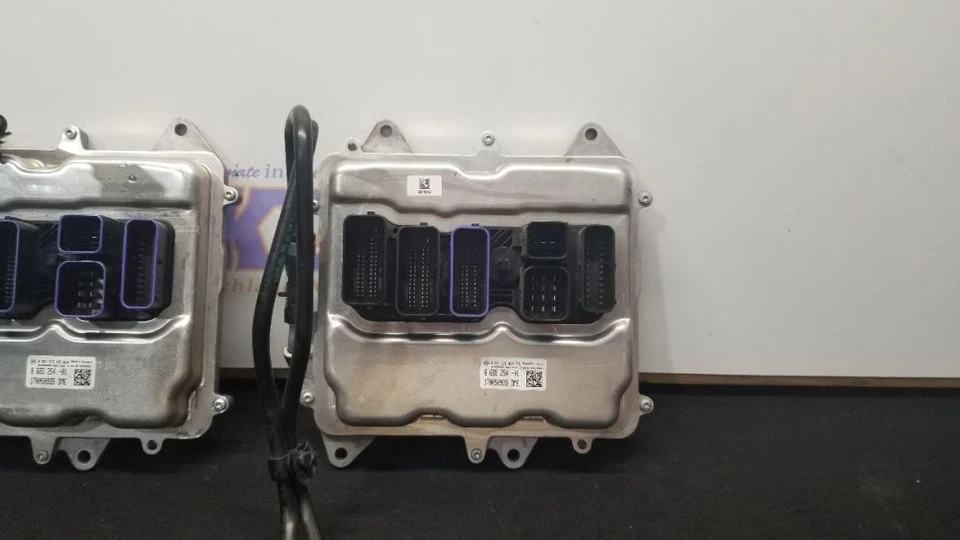 17 BMW 650I F06 4.4L TWIN TURBO TRACCIÓN TRASERA MÓDULO DE CONTROL MOTOR ECM CONJUNTO PAR Foto 4 de 4