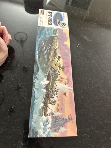 Revell PT-109 Torpedo Boat Vintage 1:72 Scale Model Kit # H-310 "1987" READ DESC - Picture 1 of 6