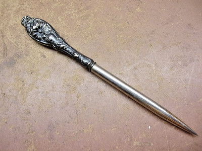 Vintage 5'' Ladies Jewelry Piece Silver Floral Design & Sharp Point Cuticles?