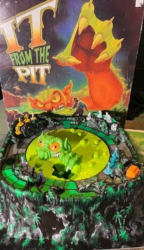 Vintage 1992 MB Milton Bradley It From The Pit Board Game working, complete