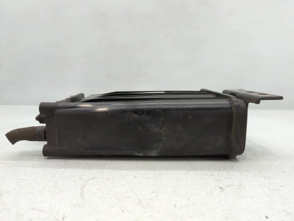 Hyundai Veloster 2013 bote de carbón de vapor de combustible JMGCG Foto 2 de 4