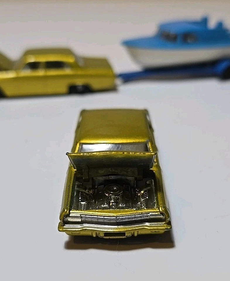 Vintage 1960s Matchbox Lesney "Sunday Drive Lot" / Made in England - Image 3 of 4