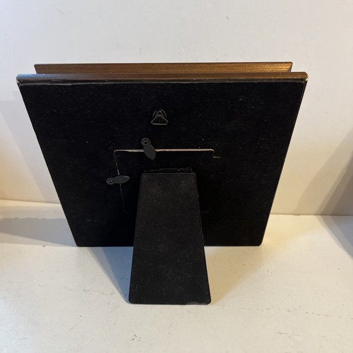 Wooden Photo Frame With Jewel & Enamel Detail - Picture 4 of 4