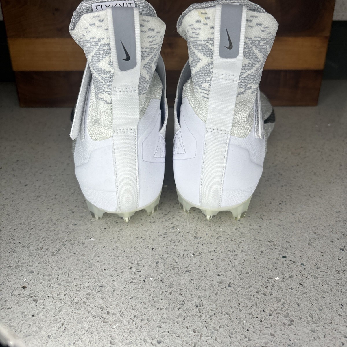 Nike Alpha Menace Elite 2 White Football Cleats BV3298-100 Men\'s Sz 12.5 Wide Amazon.com | Nike Alpha Menace Elite 2 Men main image 3