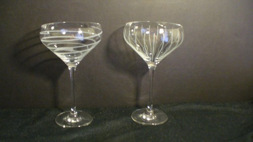 Mikasa Cheers Too 7 1/4" groß Sherbet Sektgläser Spiral & Horizontal - 2