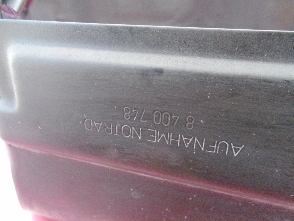 96 97 98 99 00 01 02 BMW Z3 SOPORTE NEUMÁTICO DE REPUESTO CARCASA SOPORTE PORTAEQUIPAJES Foto 3 de 4
