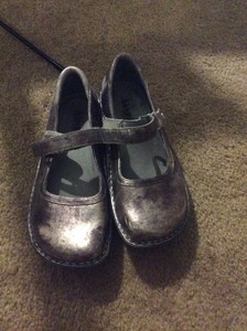 mary jane nursing shoes