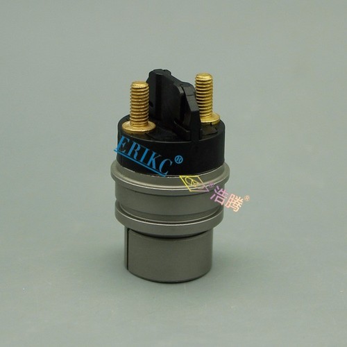 Top Valve Set F00RJ02703 Common Rail Injector Solenoid Valve F 00R J02 703