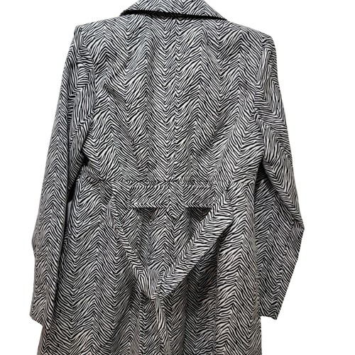 Cabi 007 Trench Coat 4034 Zebra M Medium Stripe Button Tie Black White Pockets - Picture 11 of 11