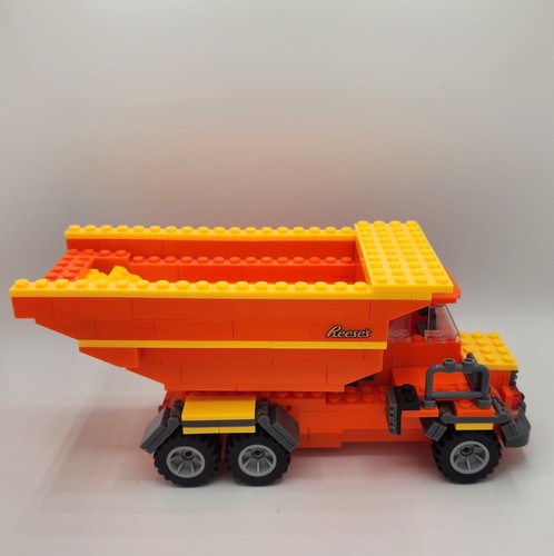 Reese's Dump Truck Building Blocks Non-lego Complete With Instructions Hershey - Picture 4 of 14