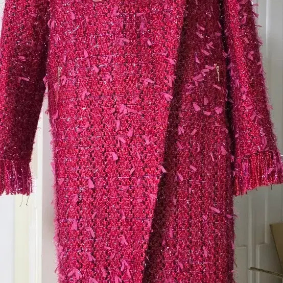 Chanel Pink Tweed Coat - Elegant Outerwear thumbnail 4