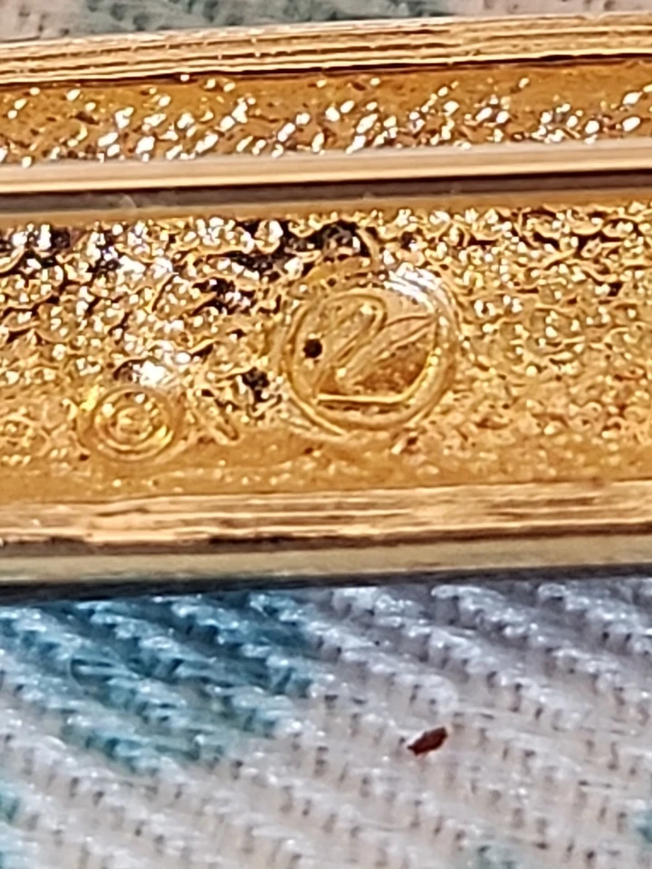Broche prendedor Swarovski vintage esmalte negro y cristal con tono dorado firmado cisne Foto 3 de 4