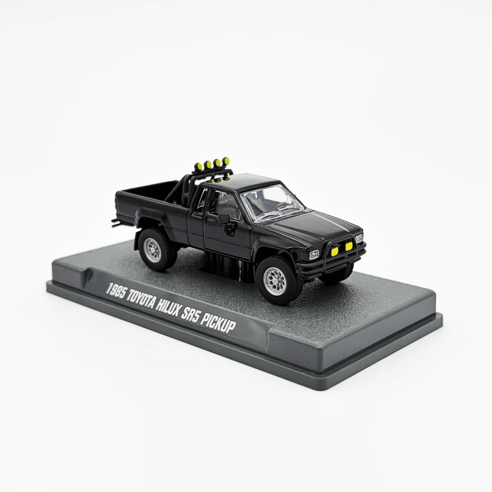 Majorette 1:64 Collector Series – 1985 Toyota Hilux SR5 Pickup - Black - Image 2 of 4