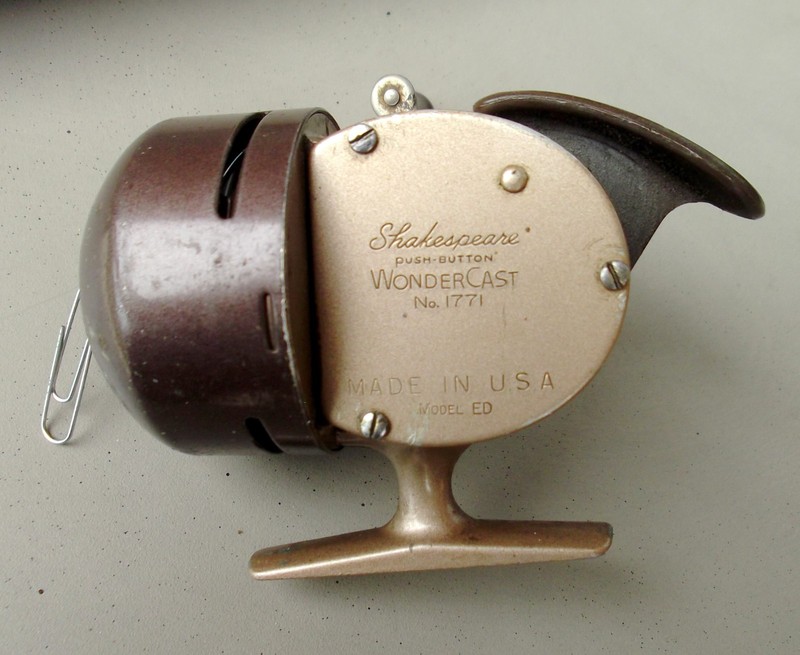 VINTAGE SHAKESPEARE WONDERCAST 1771 SPINCAST  FISHING REEL USA
