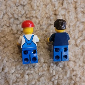 LEGO City: LEGO City Truck (3221) incomplete Retired Set READ