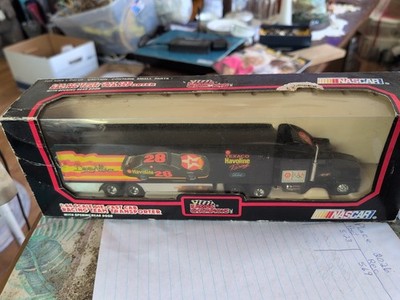 NASCAR Racing Champions team transporter 1:64 Davey Allison 1992