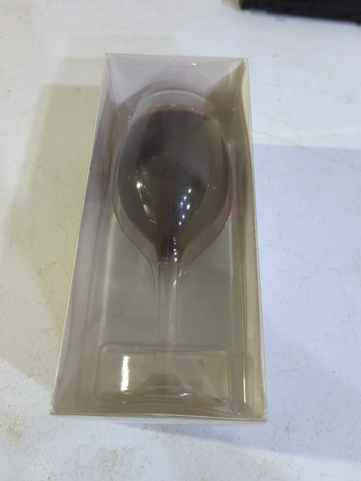 Summer Brights Red Wine Candle 3% Citronella - Image 3 of 4